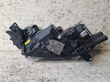 Laden Sie das Bild in den Galerie-Viewer, Frontscheinwerfer Mitsubishi Outlander III ECM921-22E20 LED Rechts Headlight