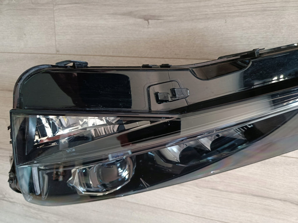 Frontscheinwerfer Skoda Superb III 3V1941015E Links Scheinwerfer Headlight SCH3102853070ey