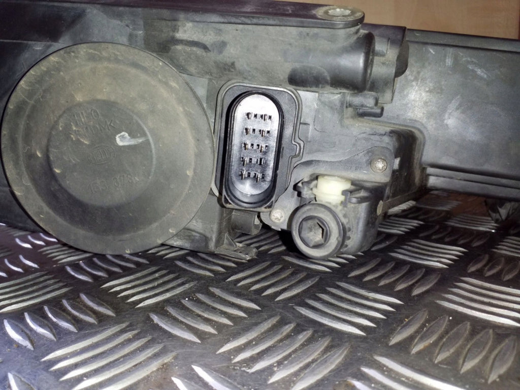 Frontscheinwerfer VW Touareg 7L6941032A Rechts Scheinwerfer Headlight SCH1369835910oq