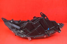 Laden Sie das Bild in den Galerie-Viewer, Frontscheinwerfer Renault Megane III Scenic 260601946R Links Headlight SCH4523812663vu