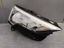Laden Sie das Bild in den Galerie-Viewer, Frontscheinwerfer Audi Q3 83A941012 LED Rechts Scheinwerfer Headlight