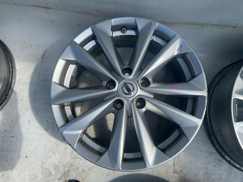 1x Alufelge 17 Zoll 7.0" 5x114.3 131224 Nissan Qashqai Rim Wheel