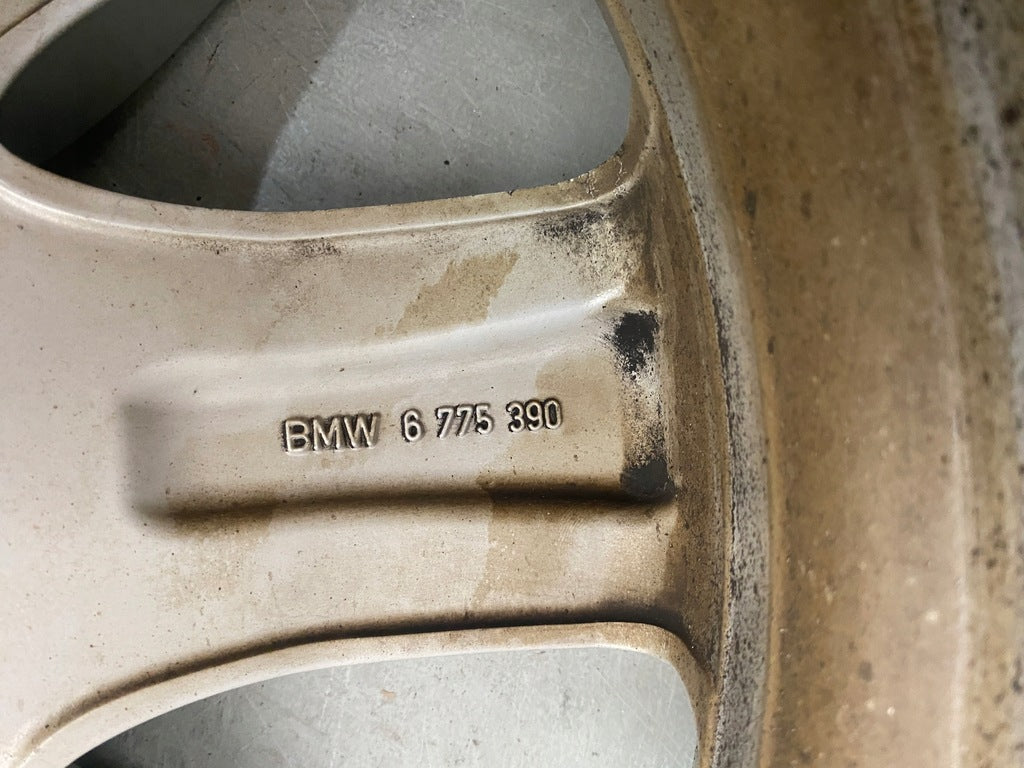 1x Alufelge 19 Zoll 8.5" 5x120 25ET Glanz Schwarz 6775390 BMW 7 F01 F04 FEL8442210052he