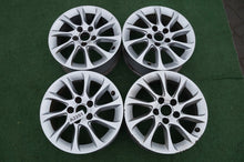 Laden Sie das Bild in den Galerie-Viewer, 4x Alufelge 16 Zoll 6.5" 5x112 46ET Glanz Silber 8V0601025BM Audi A3 Rim Wheel FEL6991566893ux