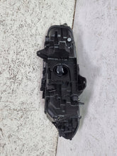 Laden Sie das Bild in den Galerie-Viewer, Frontscheinwerfer BMW 1 F40 5A1E056 Rechts Scheinwerfer Headlight SCH8840555358jd