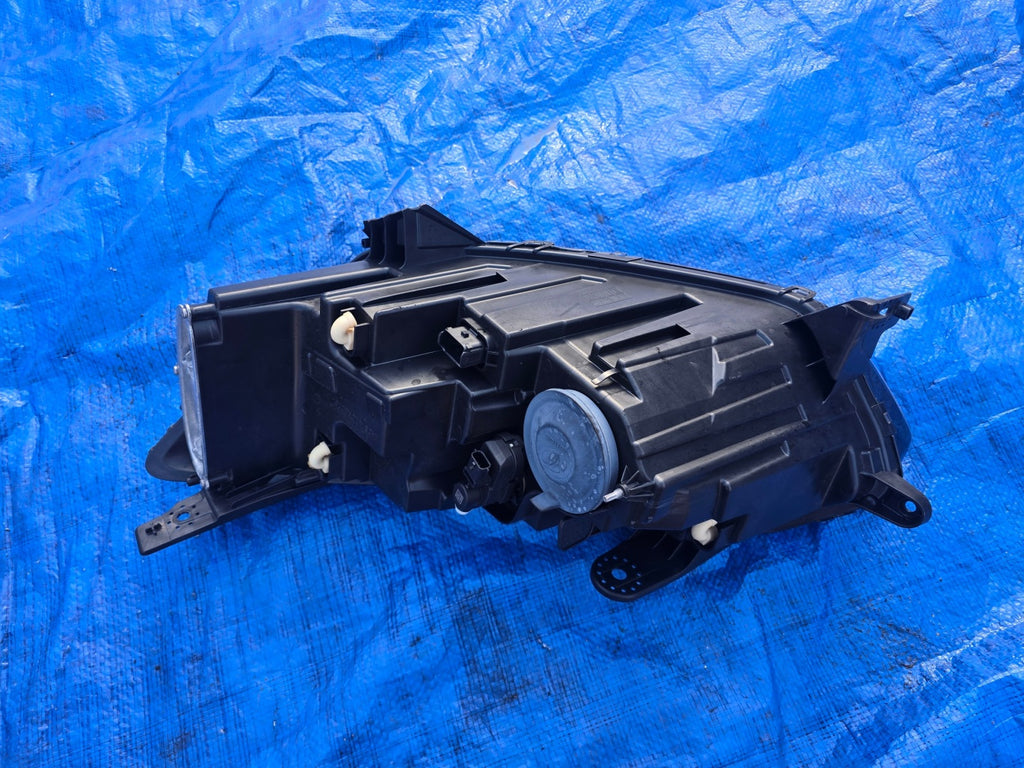 Frontscheinwerfer Dacia Sandero III 260107920 Rechts Scheinwerfer Headlight SCH3831989928cn