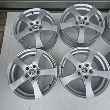 Load image into Gallery viewer, 4x Alufelge 17 Zoll 7.0" 5x112 38ET 3G0601025AB Skoda Superb III Octavia Kodiaq FEL5467539656ww