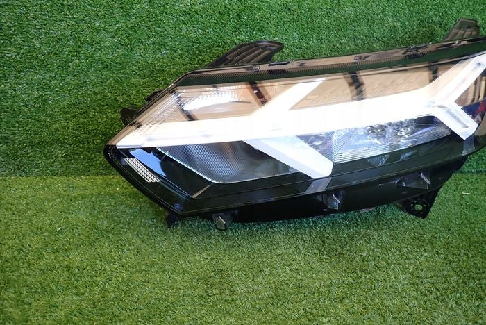 Frontscheinwerfer Dacia Sandero III Logan Jogger 260601750R Links Headlight SCH6771035932ye