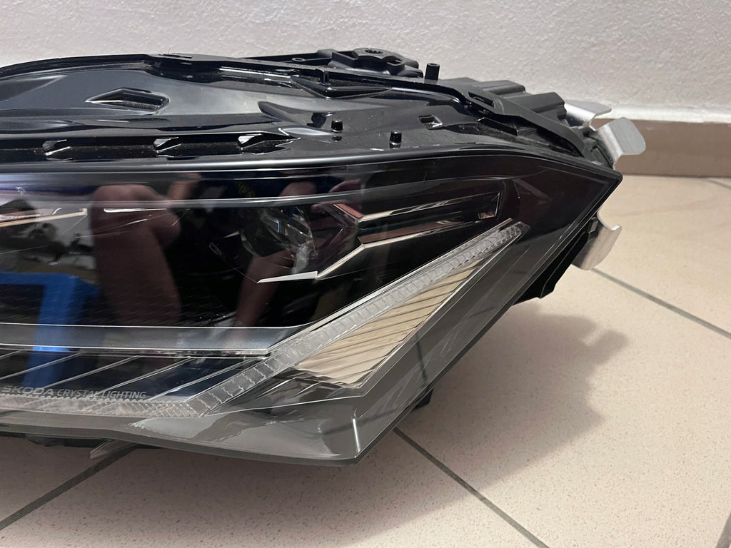 Frontscheinwerfer Skoda Superb 3P1941015A 3P1941015 Full LED Links Headlight SCH3644009938xq