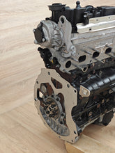 Load image into Gallery viewer, Motor Audi A4 CNHA 2.0 TDI 190PS 140kW 64TKm Diesel Engine Unkomplett