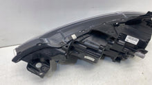 Laden Sie das Bild in den Galerie-Viewer, Frontscheinwerfer Mitsubishi Outlander III 8301D3-32 Rechts Headlight SCH1030115602is