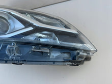 Load image into Gallery viewer, Frontscheinwerfer Toyota Yaris Rechts Scheinwerfer Headlight