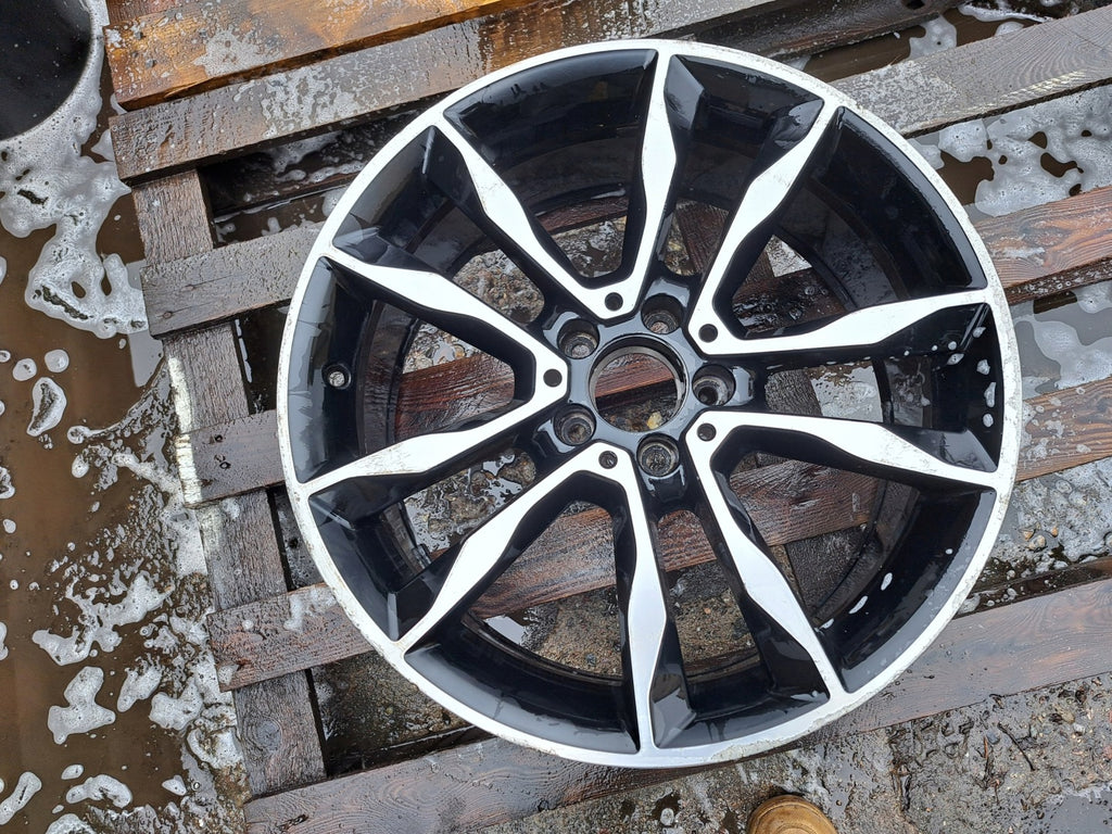 1x Alufelge 19 Zoll 8.0" 5x112 43 5ET A1564010400 Mercedes-Benz Gla Rim Wheel FEL5320575905ag