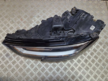 Laden Sie das Bild in den Galerie-Viewer, Frontscheinwerfer Audi A3 8V0941033 LED Ein Stück (Rechts oder Links) Headlight