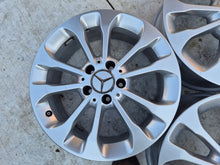 Laden Sie das Bild in den Galerie-Viewer, 4x Alufelge 17 Zoll 6.5" 5x112 38ET Glanz Silber A1564011700 Mercedes-Benz Gla FEL9335464013fo