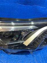 Laden Sie das Bild in den Galerie-Viewer, Frontscheinwerfer Toyota Rav 4 LED Rechts Scheinwerfer Headlight SCH7369219334om