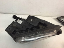 Laden Sie das Bild in den Galerie-Viewer, Frontscheinwerfer Hyundai Kona Ein Satz Scheinwerfer Headlight SCH3230285915ct