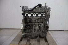 Laden Sie das Bild in den Galerie-Viewer, Motor Mercedes-Benz W176 W246 270910 1.6 CGI 153PS 2012 Benzin Engine Unkomplett MOT9628799128mc