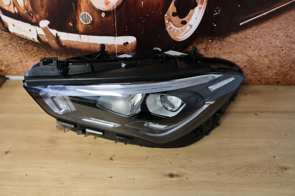 Frontscheinwerfer Mercedes-Benz Cla A1189068300 A1189068300A1189068300 LED Links SCH5735885939fk