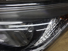 Load image into Gallery viewer, Frontscheinwerfer Hyundai I20 921014P500 Links Scheinwerfer Headlight