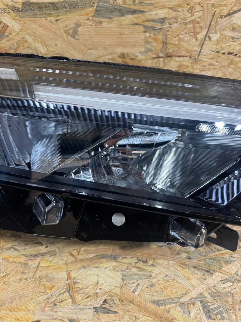 Frontscheinwerfer Dacia Sandero III Logan 260102152R Rechts Headlight SCH5074920698xy