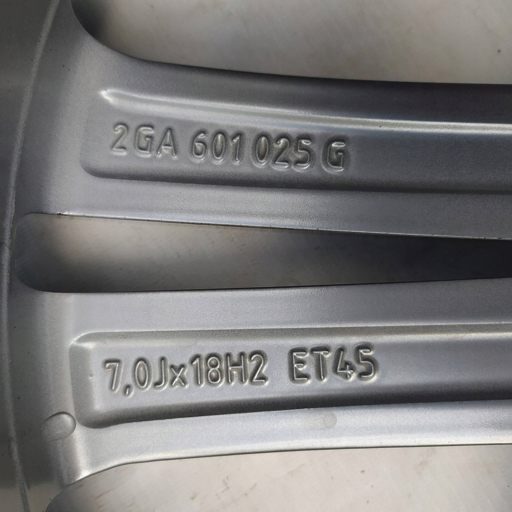 1x Alufelge 18 Zoll 7.0" 5x112 45ET Glanz Grau 2GA601025G VW T-Roc Troc FEL8541156810dn
