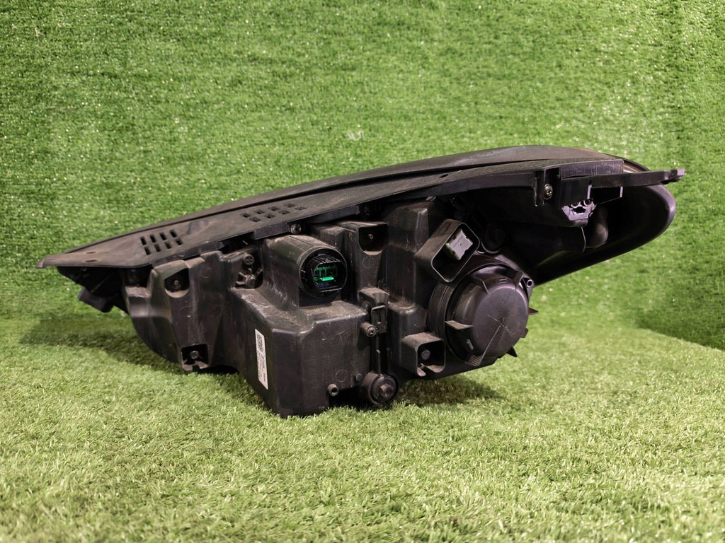 Frontscheinwerfer Hyundai Tucson 92102D7700 Rechts Scheinwerfer Headlight SCH8269879326dt