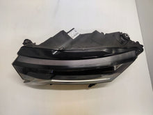 Laden Sie das Bild in den Galerie-Viewer, Frontscheinwerfer Skoda Octavia IV 5E4941009 LED Ein Stück (Rechts oder Links) SCH2538335663sy
