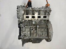 Laden Sie das Bild in den Galerie-Viewer, Motor Mercedes-Benz W176 M270910 1.6 CGI 94TKm 2012 Benzin Engine Unkomplett