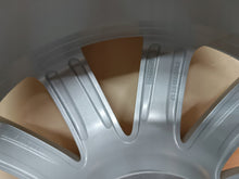 Laden Sie das Bild in den Galerie-Viewer, 1x Alufelge 17 Zoll 7.0&quot; 5x112 37ET 3U0601025D Skoda Rim Wheel