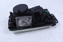 Laden Sie das Bild in den Galerie-Viewer, Frontscheinwerfer Iveco I 5801745449 Xenon Links Scheinwerfer Headlight SCH5284383730kq
