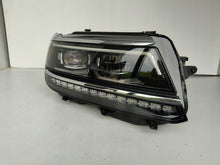 Load image into Gallery viewer, Frontscheinwerfer VW Tiguan Allspace 5NN941082 Full LED Rechts Headlight