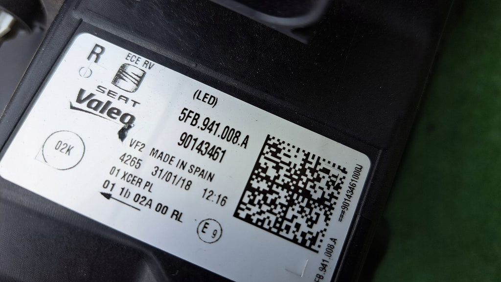 Frontscheinwerfer Seat Leon 5FB941008A Rechts Scheinwerfer Headlight