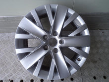 Load image into Gallery viewer, 1x Alufelge 17 Zoll 7.0&quot; 5x112 39ET VW Sharan Rim Wheel