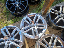Laden Sie das Bild in den Galerie-Viewer, 4x Alufelge 16 Zoll 7.0" 5x112 41ET 6888838 VW Golf Rim Wheel FEL2132376969mv