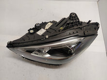 Laden Sie das Bild in den Galerie-Viewer, Frontscheinwerfer Mercedes-Benz W206 A2069067903 Links Scheinwerfer Headlight SCH1818338298of