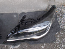 Laden Sie das Bild in den Galerie-Viewer, Frontscheinwerfer Opel Astra 13401141 LED Ein Satz Scheinwerfer Headlight