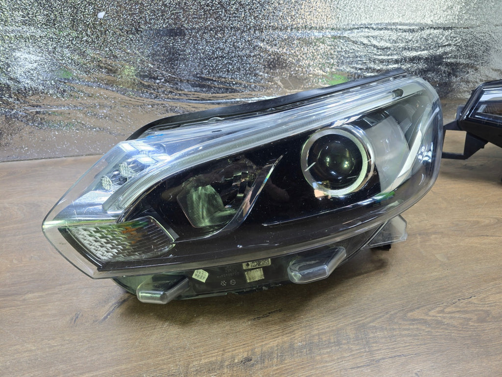 Frontscheinwerfer Toyota Proace 9808589980 Links Scheinwerfer Headlight SCH3372599362ql