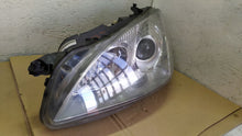 Laden Sie das Bild in den Galerie-Viewer, Frontscheinwerfer Mercedes-Benz W221 Links Scheinwerfer Headlight