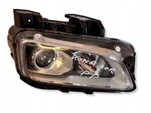 Laden Sie das Bild in den Galerie-Viewer, Frontscheinwerfer Hyundai Kona 92102J9000 Rechts Scheinwerfer Headlight SCH8252070643wm