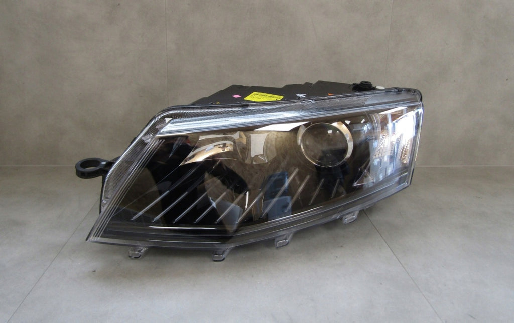 Frontscheinwerfer Skoda Octavia III 130702425800 Xenon Links Headlight SCH3957939510ia