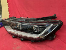 Load image into Gallery viewer, Frontscheinwerfer VW Passat B8 3G1941081H LED Links Scheinwerfer Headlight