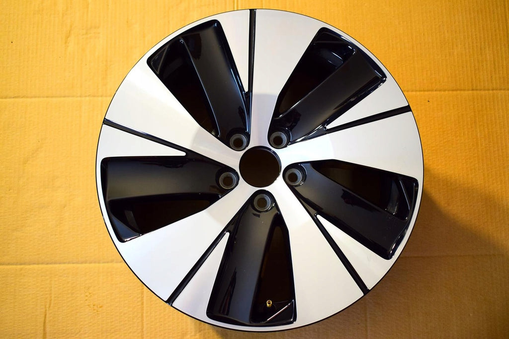 1x Alufelge 18 Zoll 7.5" 5x108 50,5ET Glanz Schwarz 31680403 Volvo Xc60 Xc40