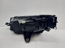 Laden Sie das Bild in den Galerie-Viewer, Frontscheinwerfer Skoda Superb III 3V1941016C Full LED Rechts Headlight