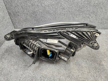 Laden Sie das Bild in den Galerie-Viewer, Frontscheinwerfer Mercedes-Benz Slc A1729063001 LED Rechts Headlight SCH4138798049ig