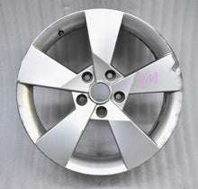 Load image into Gallery viewer, 1x Alufelge 17 Zoll 7.0&quot; 5x112 49ET 5E0601025 Skoda Superb Iii Rim Wheel