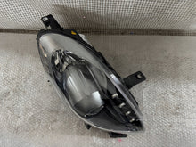 Laden Sie das Bild in den Galerie-Viewer, Frontscheinwerfer Alfa Romeo Giulietta 00505530730 Xenon Rechts Headlight SCH6649905704vc