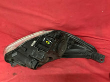 Laden Sie das Bild in den Galerie-Viewer, Frontscheinwerfer Ford Focus F1EB-13D155-AD Links Scheinwerfer Headlight SCH1911414981ea