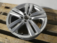 Laden Sie das Bild in den Galerie-Viewer, 1x Alufelge 18 Zoll 8.0" 5x112 44ET 3AA601025H- VW Rim Wheel FEL9605081863xk