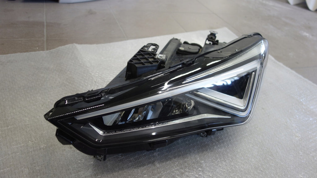 Frontscheinwerfer Seat Leon 5FB941007F LED Links Scheinwerfer Headlight